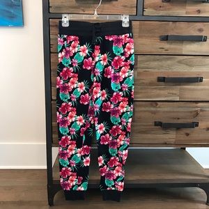 Floral print jogger, size small